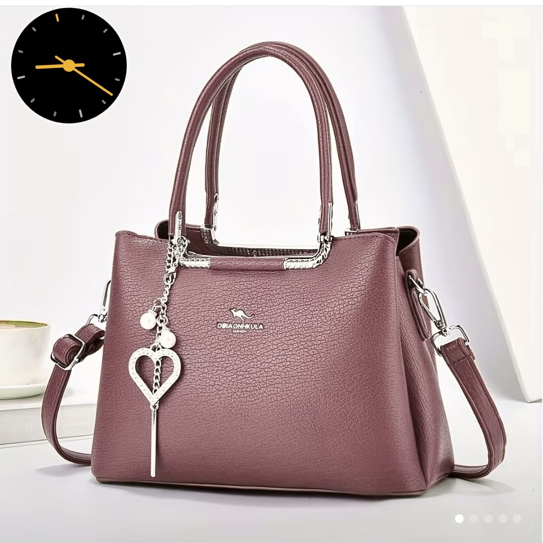 Chic Textured Shoulder Bag for Work and Daily Use