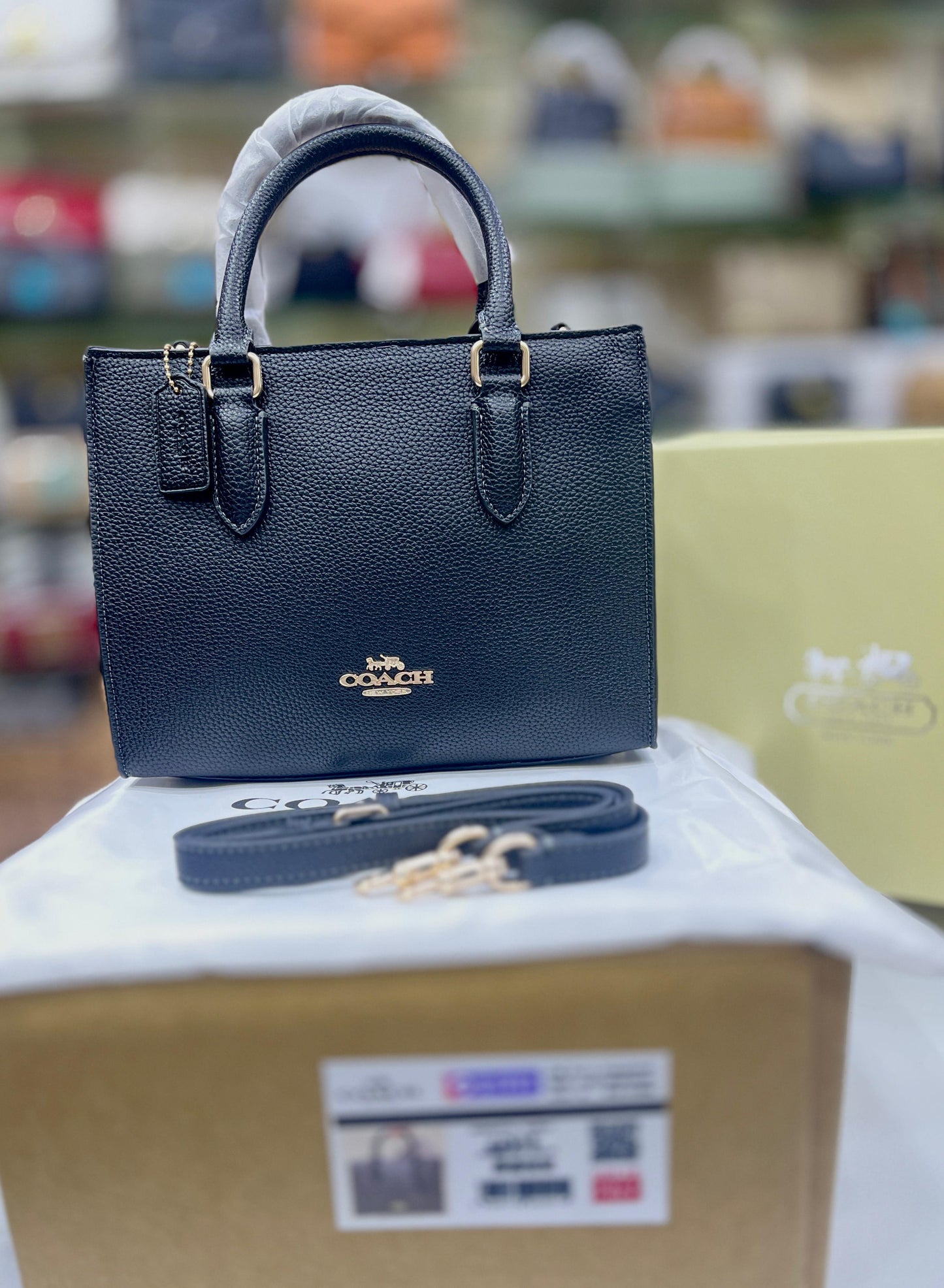 A Compact & Elegant Handbag