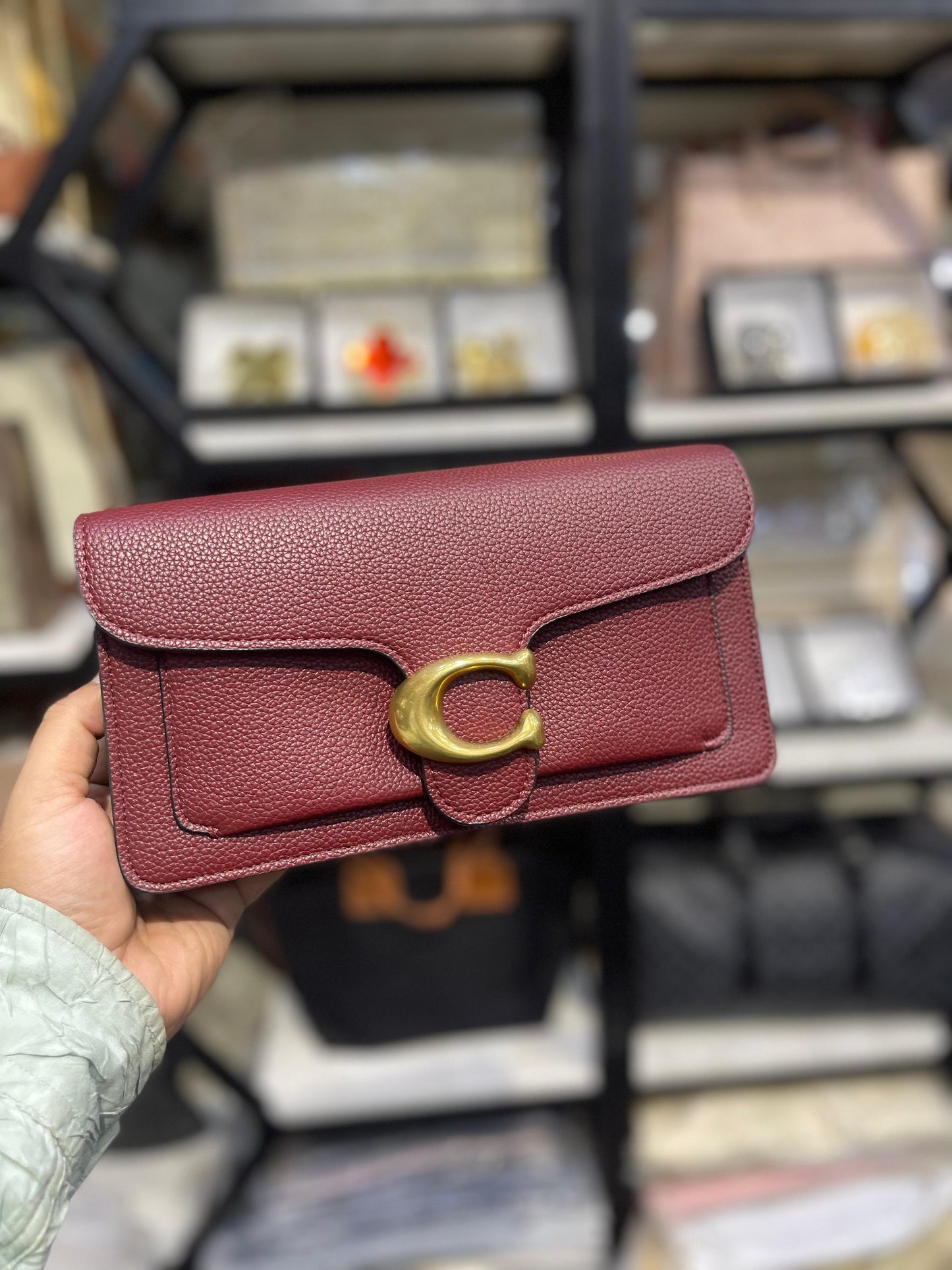 Elegant Pebbled Leather Convertible Crossbody Bag in Deep Wine with Magnetic "C" Hardware